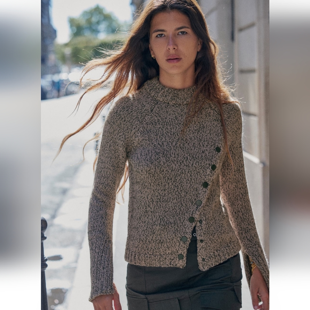 🆕 zara • asymmetric button sweater